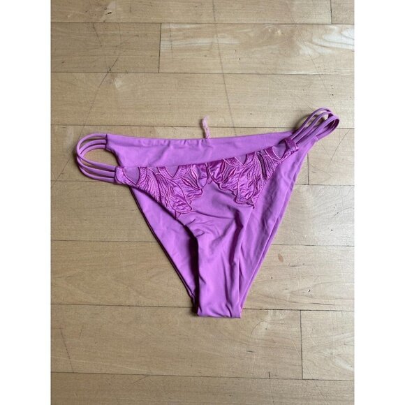 L*SPACE "Claude" bikini classic bottom womens sz Medium BNWOT rosebud - Picture 2 of 6